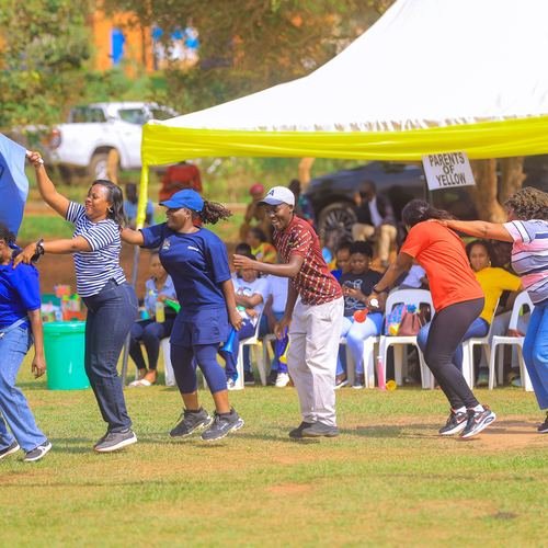 Parents' relay race — team spirit in action